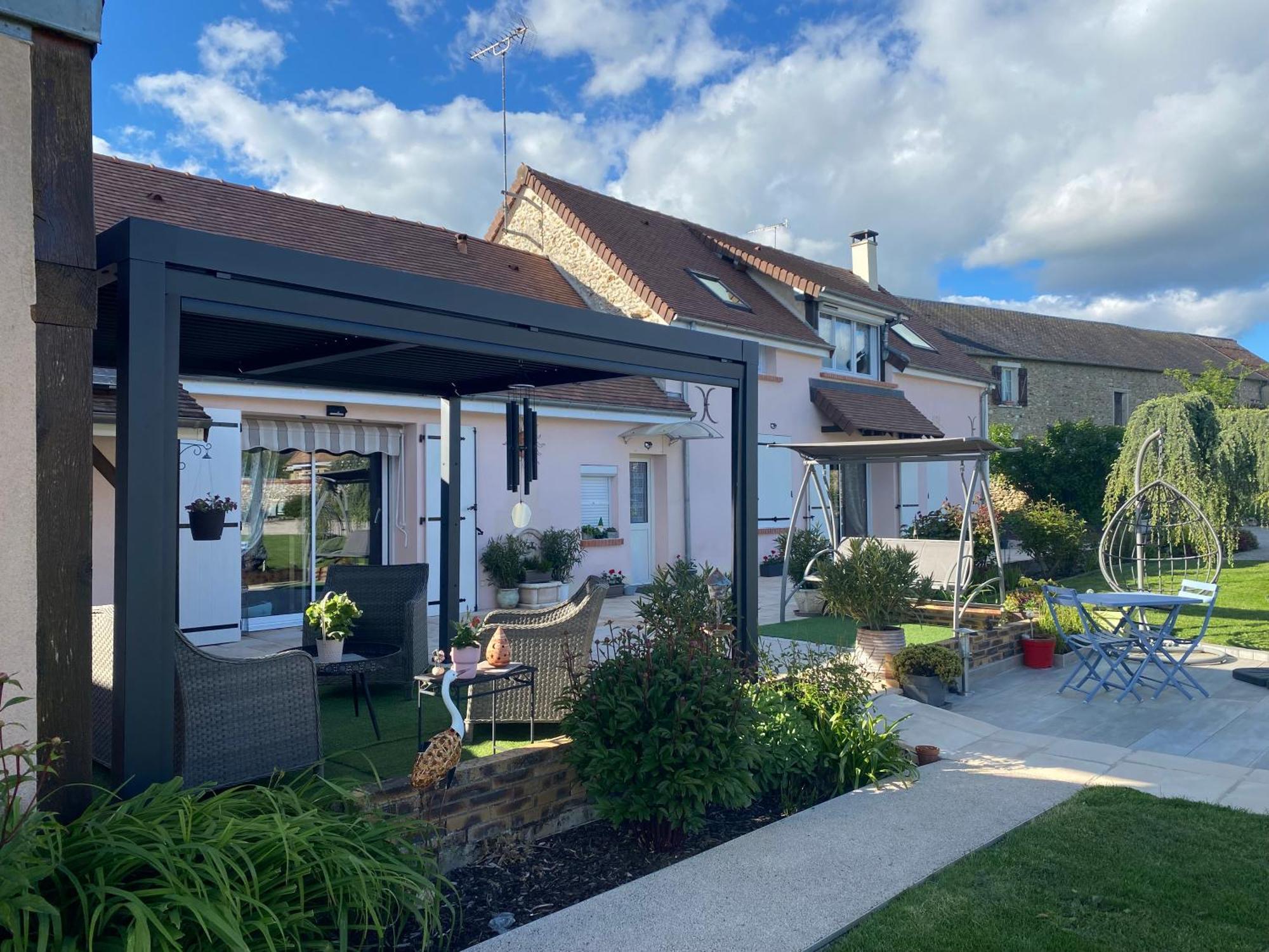 Une Parenthese Fleurie La Heuniere Exterior foto